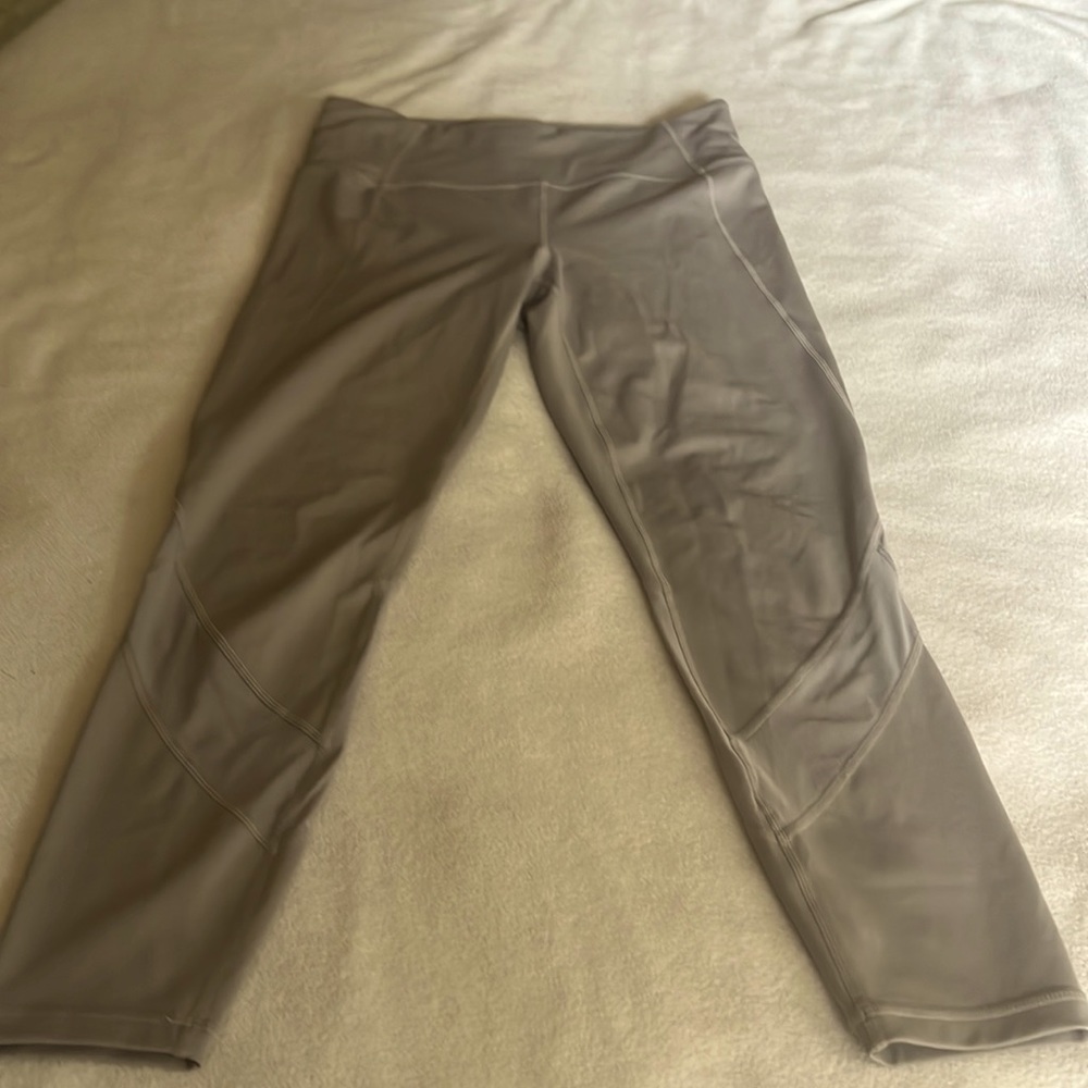 Athleta light gray workout pants in light gray